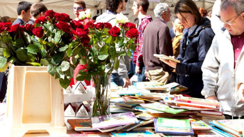 Diada the Sant Jordi (Saint George's Day) Roses i Llibres