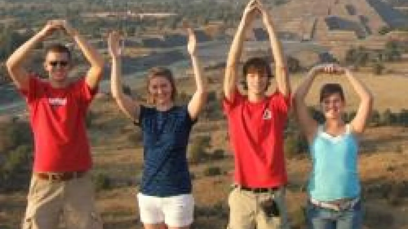 Students doing O-H-I-O abroad