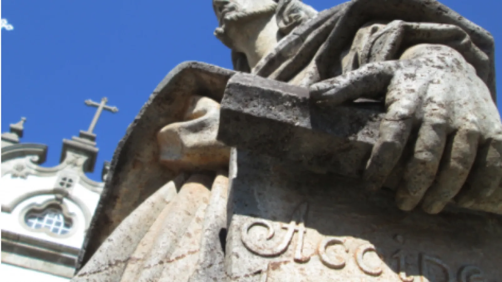 Aleijadinho Statue