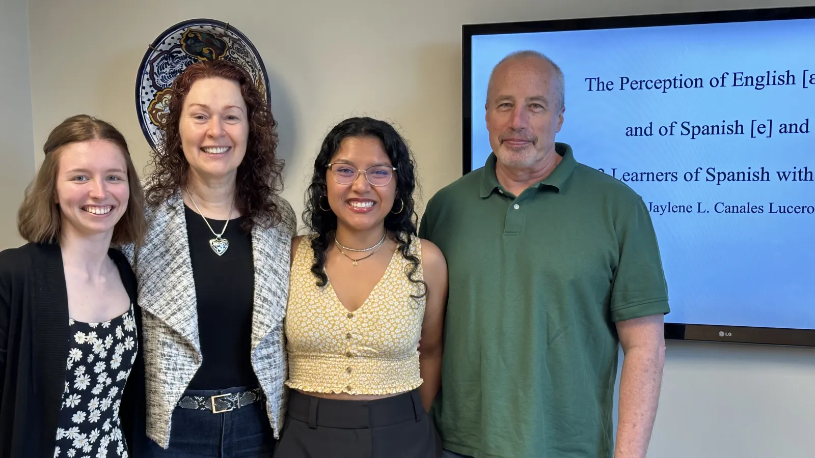 Undergrad Jaylene Canales Defends Honors Thesis
