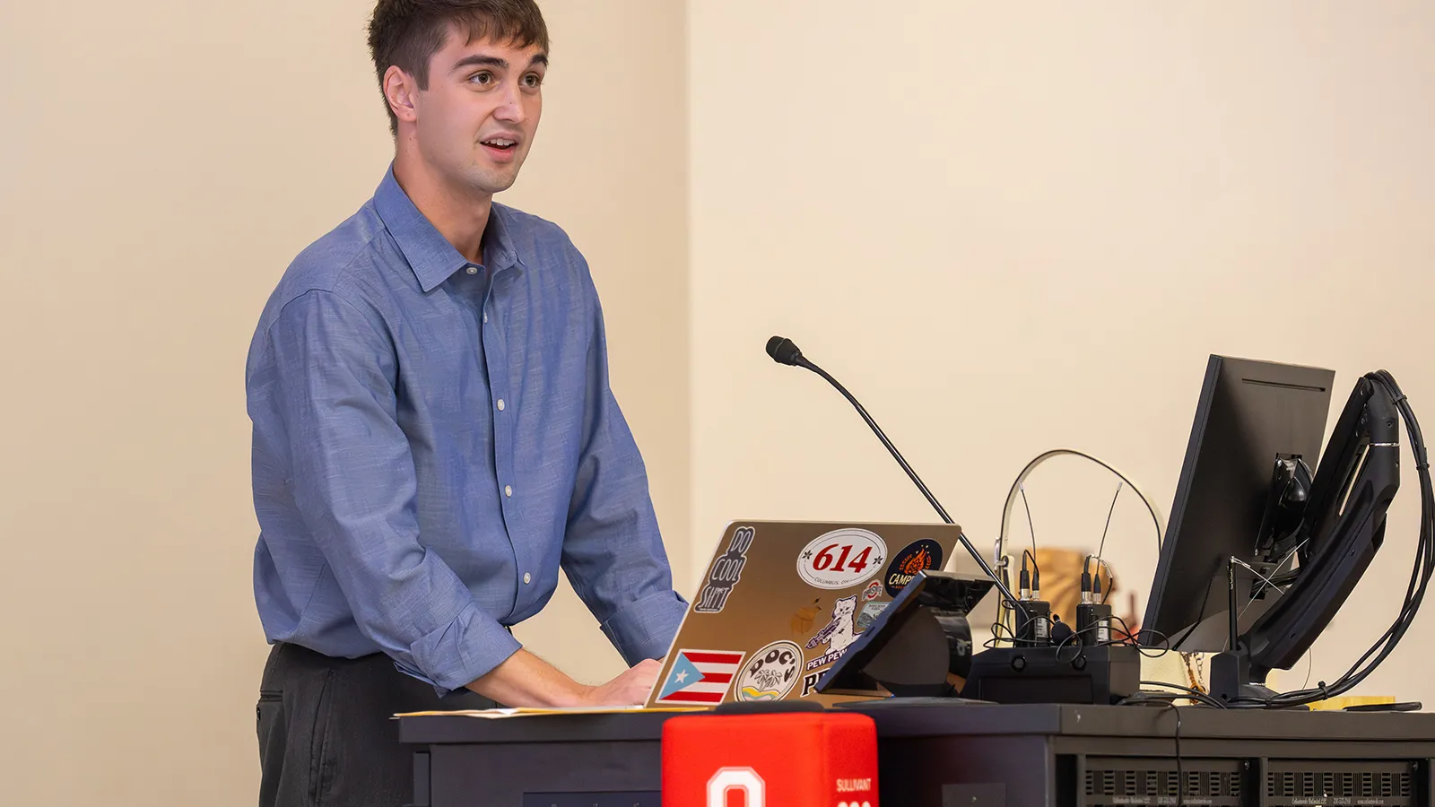 evan beard giving speech
