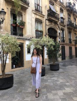 Sydney Warinner in Valencia, Spain