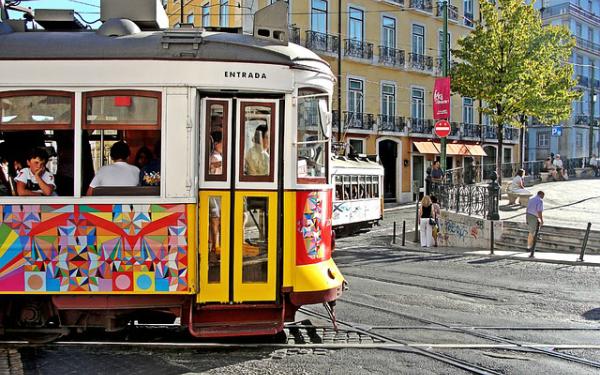 Tram in Portugal, Photo credit: Pixabay