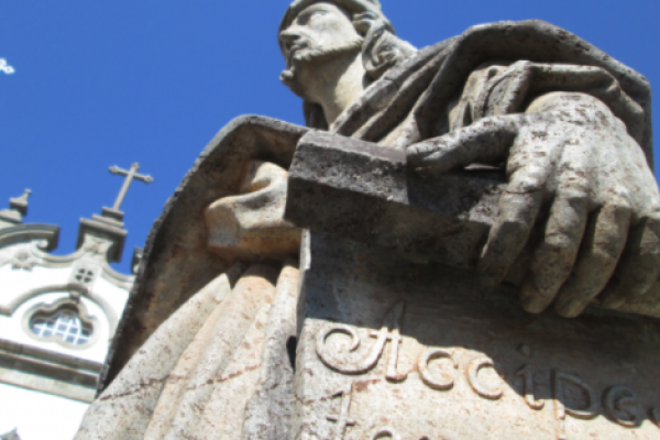Aleijadinho Statue