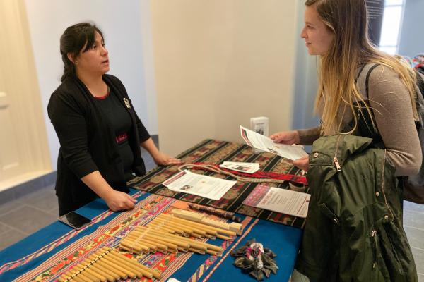Elvia speaking with student. Elvia speaking with student.