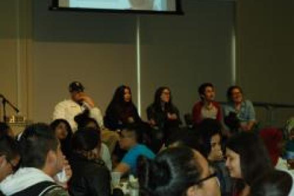 Latino role models with high school children Latino role models with high school children