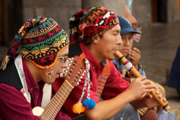 Andean Music Ensemble at Ya Vienen los Muertos | Spanish & Portuguese